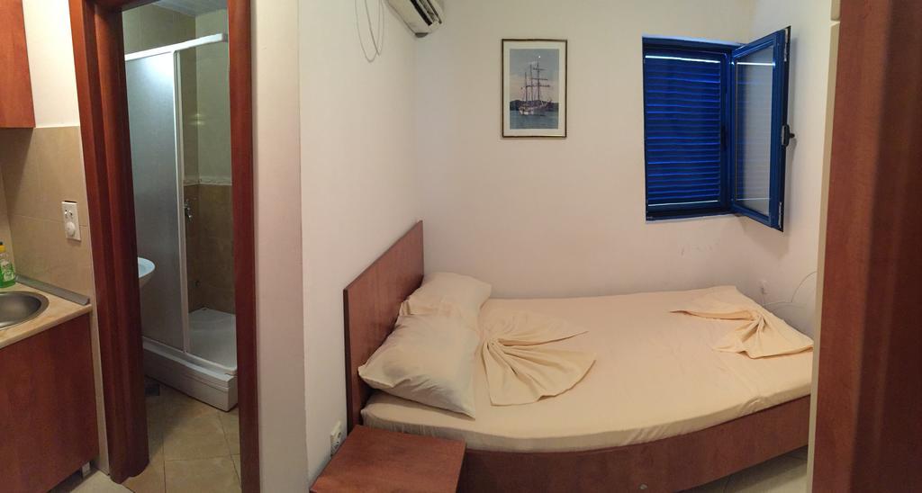 Apartmani Mainski Put 39 Budva Oda fotoğraf