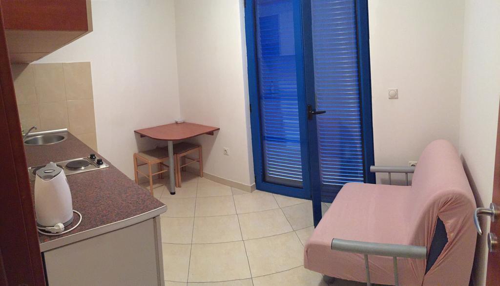 Apartmani Mainski Put 39 Budva Oda fotoğraf